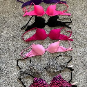 Lot of 7 vs/vs pink bras 32 d